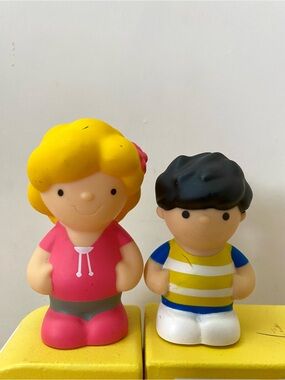 Chad Valley Little Tots Town Toys 2 Figures